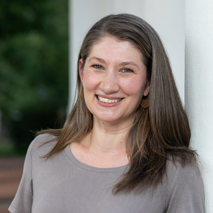 Headshot photo of Amy L. Reynolds
